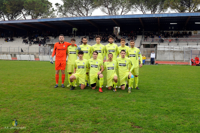 La formazione del Camerano Calcio